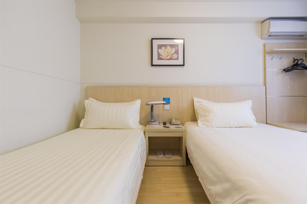 ז'נגז'ו Jinjiang Inn Select Zhenzhou Dongfeng Road Technology Market מראה חיצוני תמונה