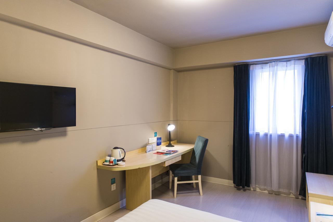 ז'נגז'ו Jinjiang Inn Select Zhenzhou Dongfeng Road Technology Market מראה חיצוני תמונה