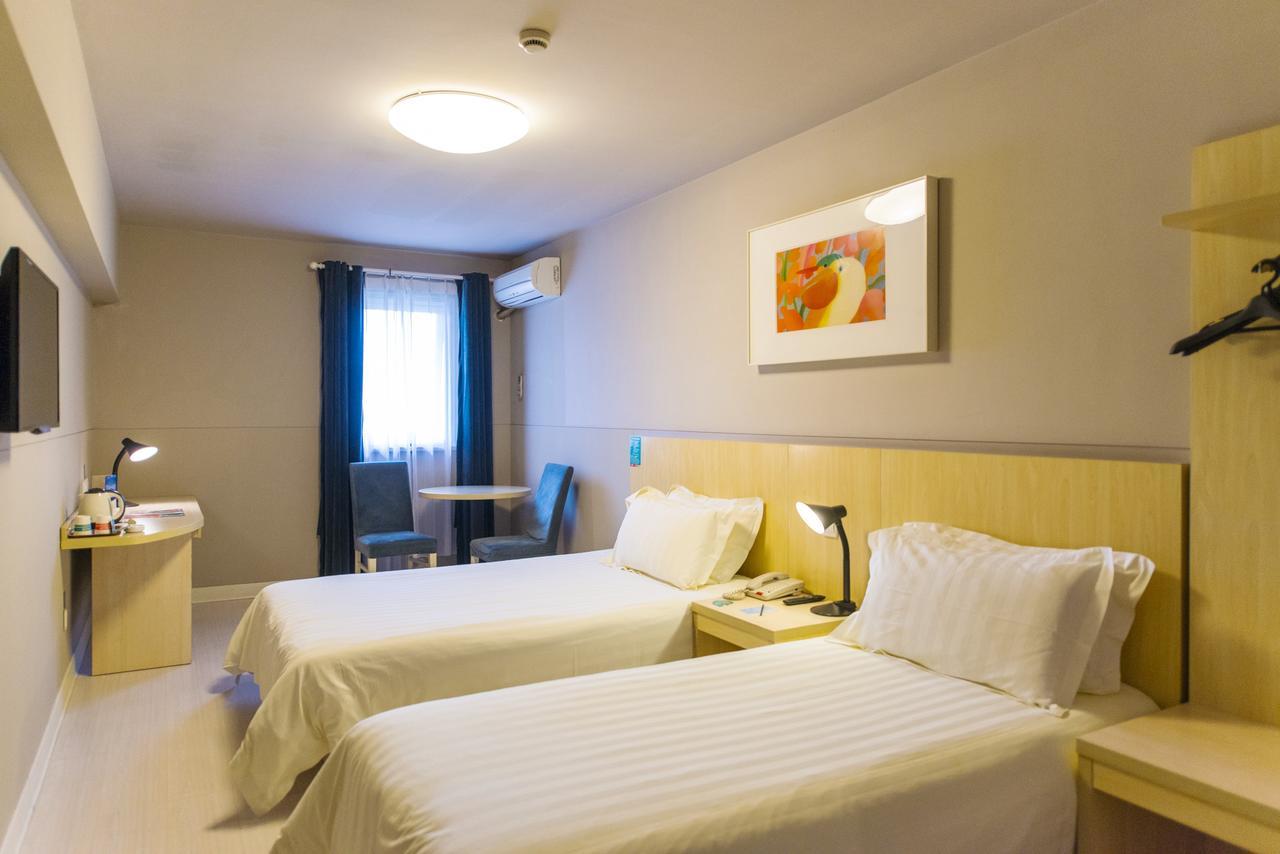 ז'נגז'ו Jinjiang Inn Select Zhenzhou Dongfeng Road Technology Market מראה חיצוני תמונה